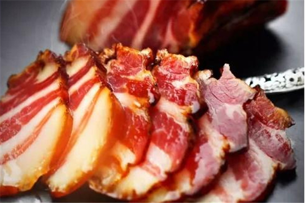 臘肉一斤要放多少鹽腌制 臘肉腌制鹽的比例是多少 臘肉一斤要放多少鹽腌制 臘肉腌制鹽的比例是多少