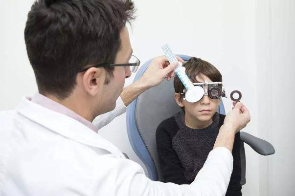 兒童近視會(huì)一直加深嗎 兒童近視越來(lái)越嚴(yán)重會(huì)怎么樣