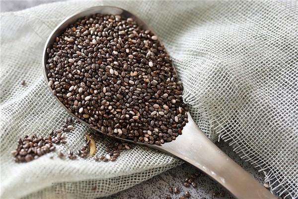 奇亞籽和香蘭子哪個(gè)減肥效果好 奇亞籽和香蘭子區(qū)別