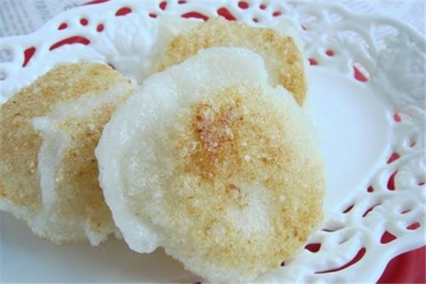 糍粑泡水里可以泡多久 糍粑泡水里要經常換水嗎 糍粑泡水里可以泡多久 糍粑泡水里要經常換水嗎