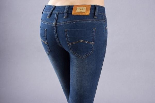 牛仔褲的布料是什么材質的 牛仔褲有什么優(yōu)缺點 牛仔褲的布料是什么材質的 牛仔褲有什么優(yōu)缺點