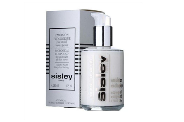 乳液是拍還是抹效果好 乳液正確涂抹方法 乳液是拍還是抹效果好 乳液正確涂抹方法