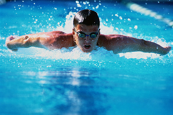 游泳一次多長時(shí)間合適 游泳時(shí)間太長會怎么樣