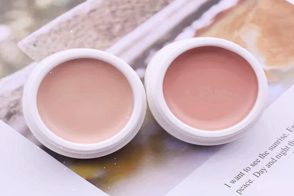 遮瑕膏是第幾個(gè)步驟 遮瑕膏的用法步驟 遮瑕膏是第幾個(gè)步驟 遮瑕膏的用法步驟