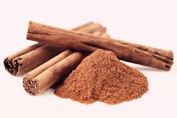 肉桂是桂皮嗎 肉桂和桂皮有什么區(qū)別 肉桂是桂皮嗎 肉桂和桂皮有什么區(qū)別