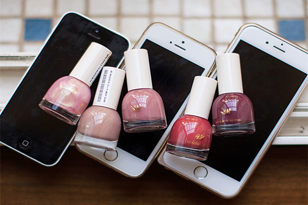 指甲油顏色怎么選擇 指甲油涂抹步驟 指甲油顏色怎么選擇 指甲油涂抹步驟