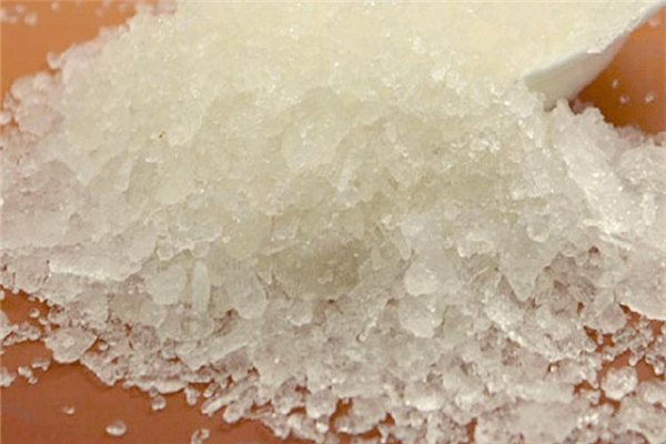 芒硝對(duì)堵奶有用嗎 芒硝適合什么人服用