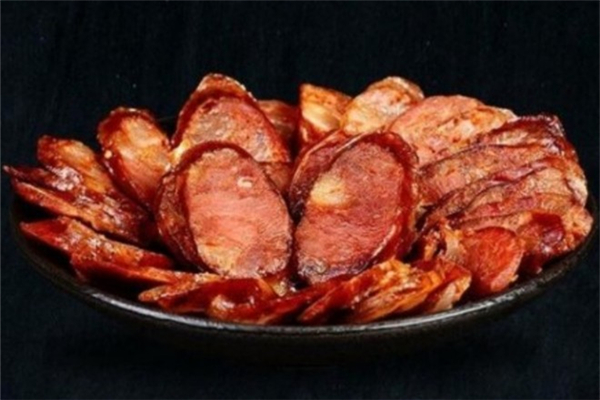 香腸晾曬幾天可以吃 香腸灌好后怎么處理 香腸晾曬幾天可以吃 香腸灌好后怎么處理