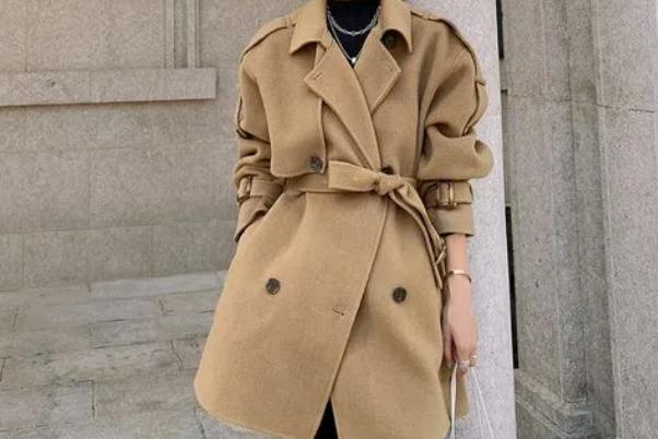 毛呢大衣會(huì)掉色的嗎 毛呢大衣會(huì)越穿越大嗎 毛呢大衣會(huì)掉色的嗎 毛呢大衣會(huì)越穿越大嗎