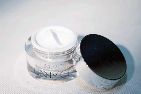 素顏霜對(duì)皮膚有害嗎 如何正確使用素顏霜 素顏霜對(duì)皮膚有害嗎 如何正確使用素顏霜