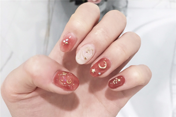 美甲底膠有點粘怎么辦 美甲底膠可以自然風干嗎 美甲底膠有點粘怎么辦 美甲底膠可以自然風干嗎