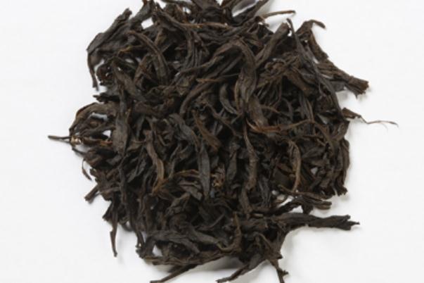 黑茶和普洱茶的區(qū)別 黑茶的沖泡方法和步驟 黑茶和普洱茶的區(qū)別 黑茶的沖泡方法和步驟