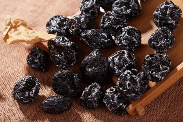 烏梅的營養(yǎng)成分 烏梅的副作用 烏梅的營養(yǎng)成分 烏梅的副作用