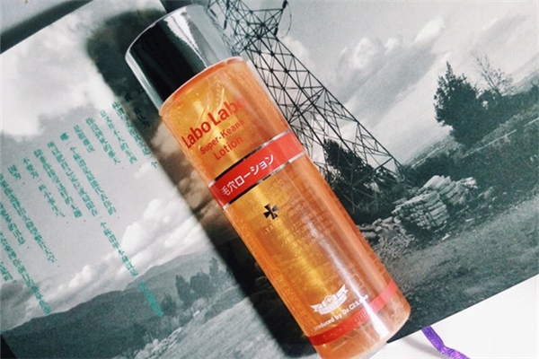 收斂水有酒精嗎 收斂水要用多長時(shí)間