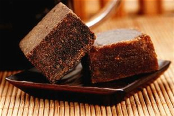 黑糖用開水沖還是溫水 黑糖一次泡多少最好 黑糖用開水沖還是溫水 黑糖一次泡多少最好