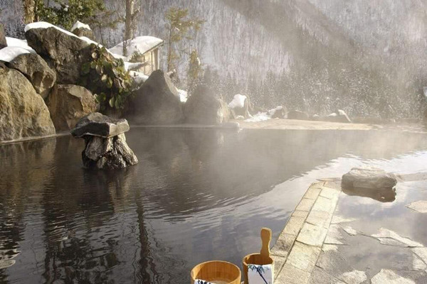 泡溫泉能敷面膜嗎 泡溫泉能減肥嗎 泡溫泉能敷面膜嗎 泡溫泉能減肥嗎