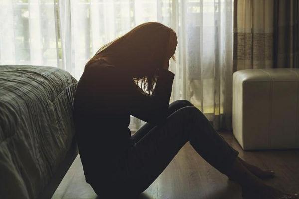 情侶分手是不是要當面說清楚 為什么大多數(shù)情侶分手后都不再聯(lián)系