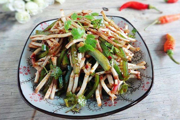 魚(yú)腥草發(fā)綠了還能吃嗎 魚(yú)腥草發(fā)黑了能吃嗎