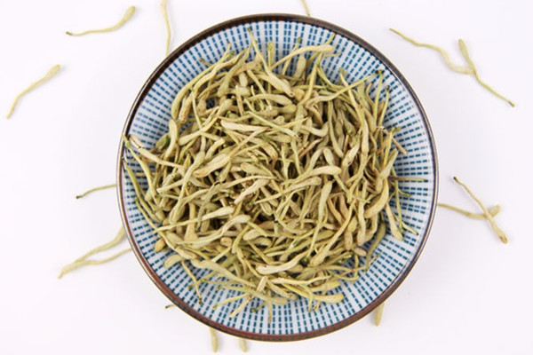 金銀花泡水喝多了會怎么樣 金銀花如何采摘 金銀花泡水喝多了會怎么樣 金銀花如何采摘