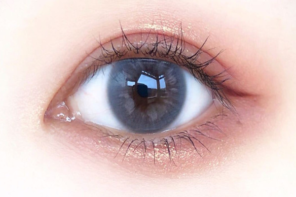 美瞳對(duì)眼睛有沒有傷害 美瞳對(duì)眼睛有哪些影響