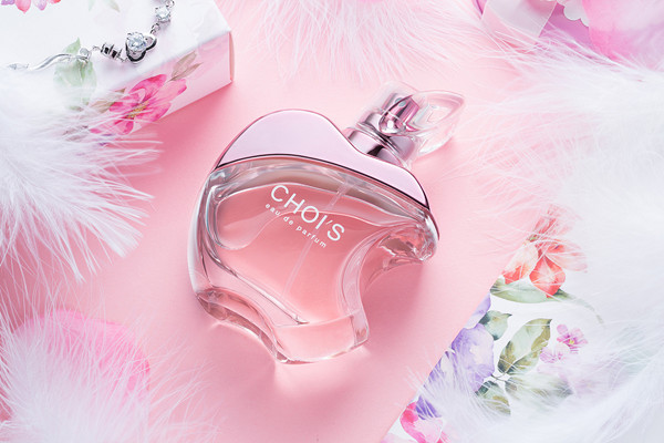 香水噴多了怎么補救 香水噴多了對身體有什么害處 香水噴多了怎么補救 香水噴多了對身體有什么害處