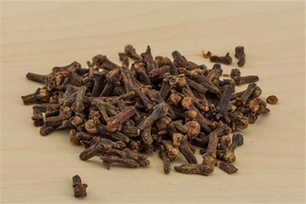 丁香對胃有什么好處 丁香養(yǎng)胃還是傷胃 丁香對胃有什么好處 丁香養(yǎng)胃還是傷胃