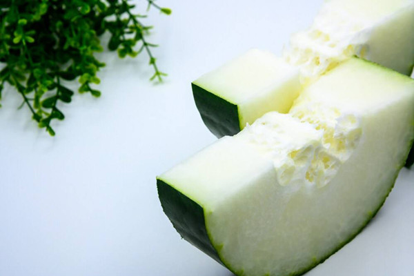 冬瓜是涼性還是熱性 冬瓜是哪個(gè)季節(jié)的菜 冬瓜是涼性還是熱性 冬瓜是哪個(gè)季節(jié)的菜