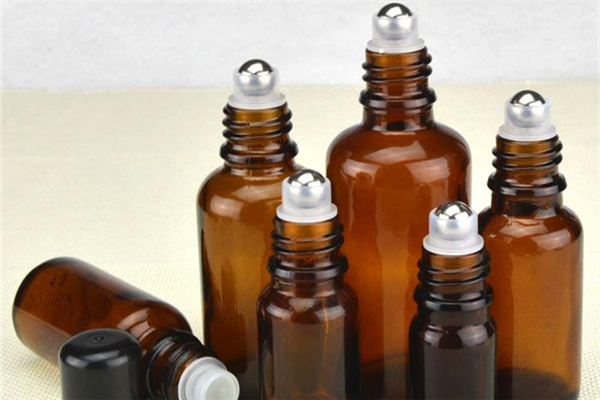 基礎油可以長期使用嗎 基礎油用在哪個步驟 基礎油可以長期使用嗎 基礎油用在哪個步驟