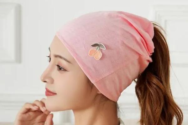 月子帽有必要買嗎 月子帽是全包好還是發(fā)帶好 月子帽有必要買嗎 月子帽是全包好還是發(fā)帶好