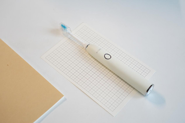 電動(dòng)牙刷旋轉(zhuǎn)式好還是聲波式好 電動(dòng)牙刷真的比普通牙刷更有用嗎 電動(dòng)牙刷旋轉(zhuǎn)式好還是聲波式好 電動(dòng)牙刷真的比普通牙刷更有用嗎