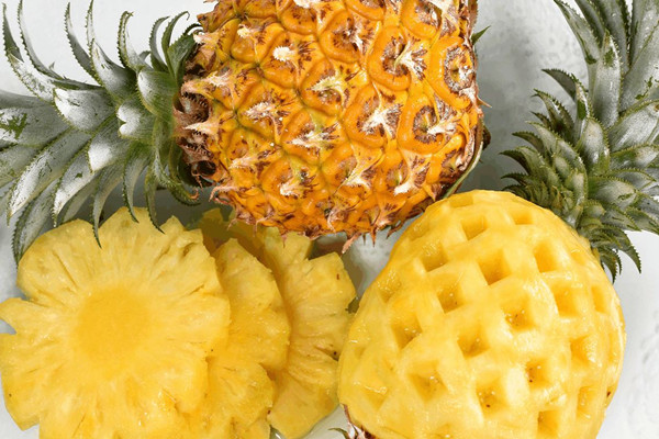 菠蘿可以放進(jìn)冰箱嗎 菠蘿切開后能放多久 菠蘿可以放進(jìn)冰箱嗎 菠蘿切開后能放多久