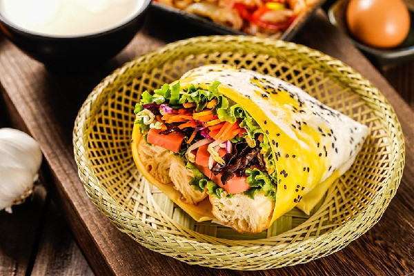 煎餅果子有什么材料 煎餅果子有營(yíng)養(yǎng)嗎