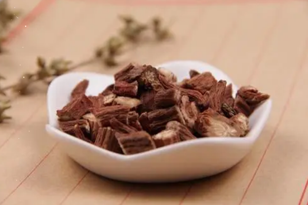 丹參泡水可以長期喝嗎 丹參泡水可以隔夜喝嗎 丹參泡水可以長期喝嗎 丹參泡水可以隔夜喝嗎