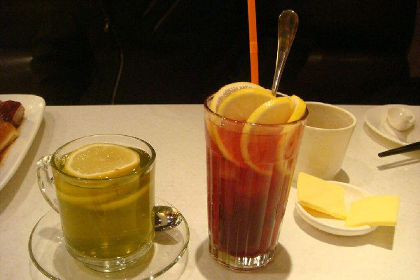 檸檬茶可以每天都喝嗎 檸檬茶對(duì)胃有影響嗎