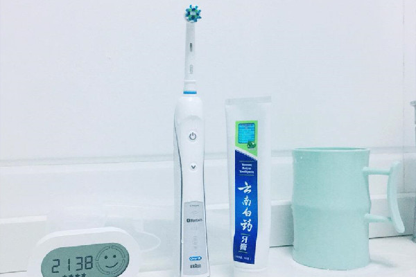 歐樂(lè)b電動(dòng)牙刷好用嗎 歐樂(lè)b電動(dòng)牙刷怎么看型號(hào) 歐樂(lè)b電動(dòng)牙刷好用嗎 歐樂(lè)b電動(dòng)牙刷怎么看型號(hào)