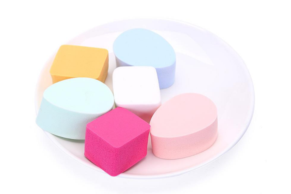 粉撲第一次用要不要洗 粉撲多久洗一次合適 粉撲第一次用要不要洗 粉撲多久洗一次合適