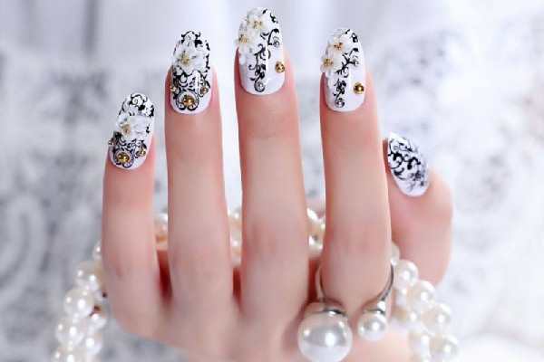 穿戴甲要大一點還是小一點 穿戴甲不合適怎么辦