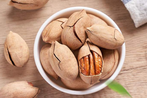 百草味碧根果的熱量是多少大卡 百草味碧根果會(huì)發(fā)胖嗎 百草味碧根果的熱量是多少大卡 百草味碧根果會(huì)發(fā)胖嗎