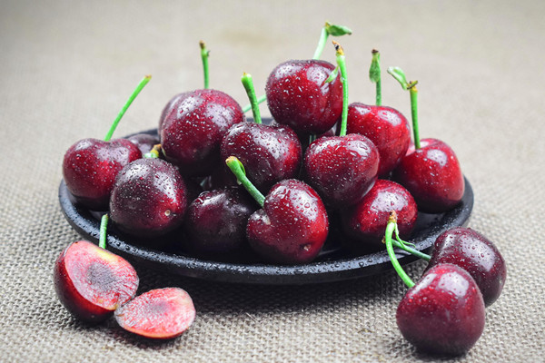 櫻桃的熱量是多少大卡 櫻桃吃了會胖嗎 櫻桃的熱量是多少大卡 櫻桃吃了會胖嗎