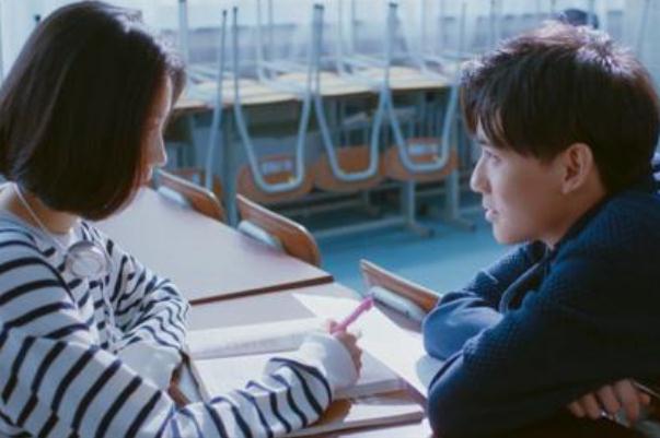 暗戀是一種什么樣的體驗 暗戀要不要表白 暗戀是一種什么樣的體驗 暗戀要不要表白