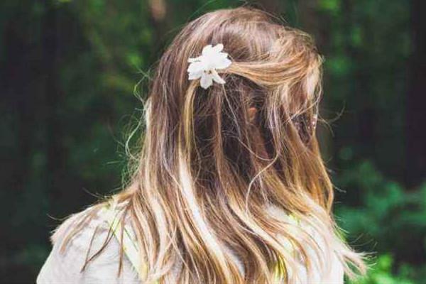 焗油可以改善發(fā)質(zhì)嗎 焗油對(duì)頭發(fā)有什么好處