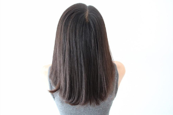 焗油可以改善發(fā)質(zhì)嗎 焗油對(duì)頭發(fā)有什么好處