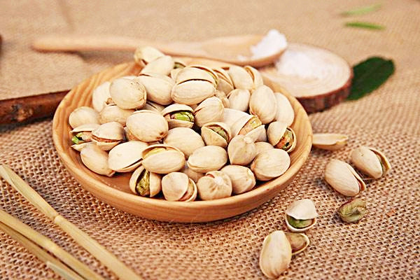 良品鋪?zhàn)娱_心果營養(yǎng)價(jià)值 良品鋪?zhàn)娱_心果可以多吃嗎