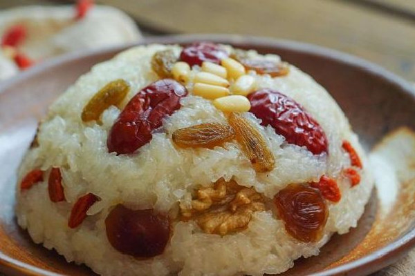 八寶飯要蒸的時候放水嗎 八寶飯用高壓鍋壓多久 八寶飯要蒸的時候放水嗎 八寶飯用高壓鍋壓多久