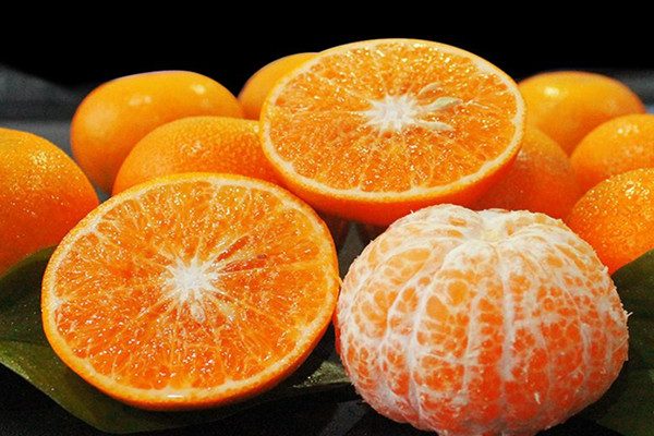 沃柑一天吃幾個(gè)比較好 沃柑能否空腹吃 沃柑一天吃幾個(gè)比較好 沃柑能否空腹吃