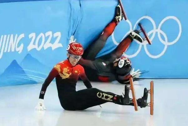 看短道速滑太需要強心臟了 短道速滑對運動員的力量素質(zhì)要求