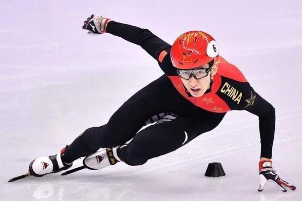 28歲的武大靖長著50歲的腳 短道速滑一圈為什么是111.12米 28歲的武大靖長著50歲的腳 短道速滑一圈為什么是111.12米