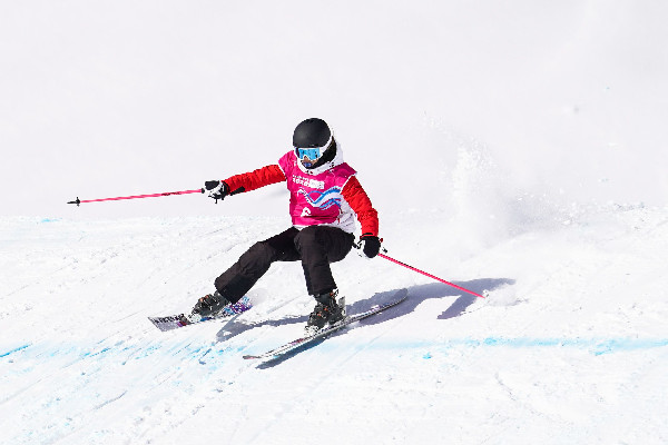 蘇翊鳴教練懇請(qǐng)終止批評(píng)裁判 蘇翊鳴去年也遇到了裁判判分問題