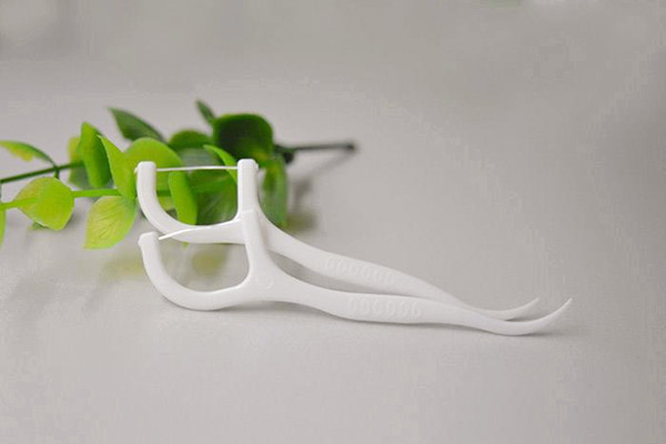 牙線(xiàn)能去除牙結(jié)石嗎 牙線(xiàn)能去除牙菌斑嗎