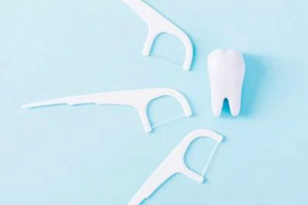 牙線(xiàn)能去除牙結(jié)石嗎 牙線(xiàn)能去除牙菌斑嗎